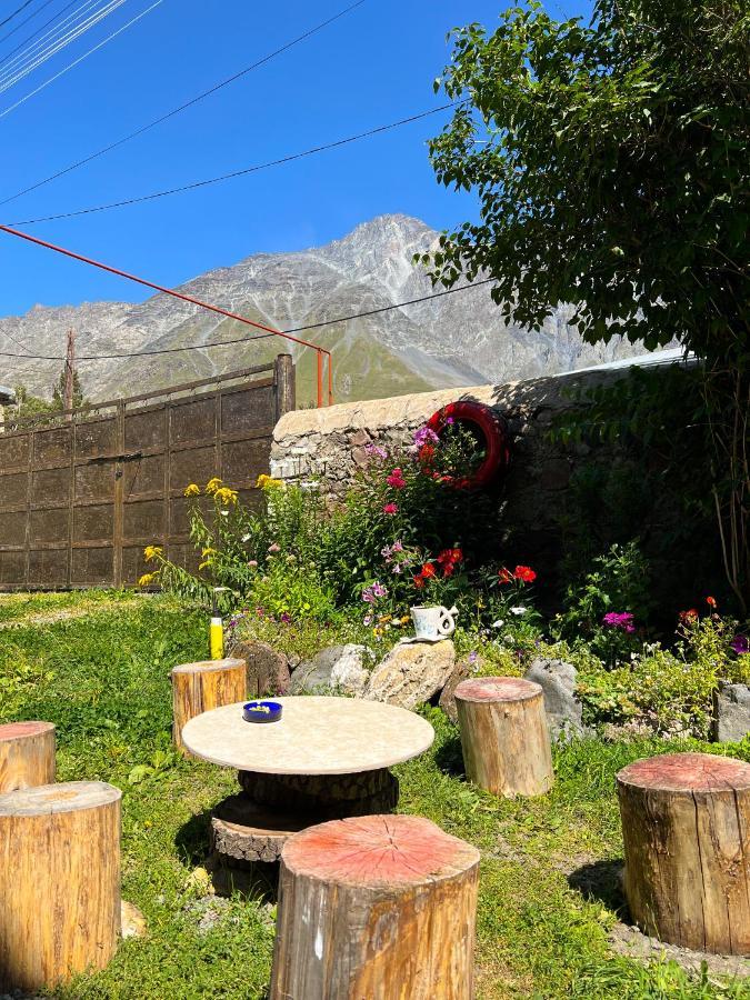 Ia'S Guest House Kazbegi Eksteriør bilde