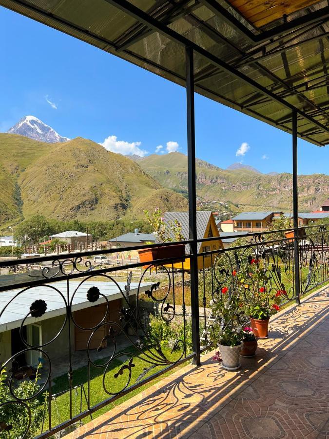 Ia'S Guest House Kazbegi Eksteriør bilde