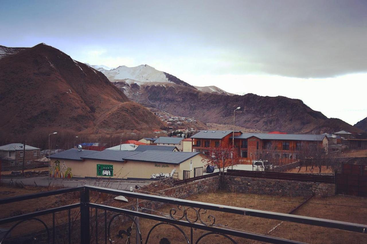 Ia'S Guest House Kazbegi Eksteriør bilde