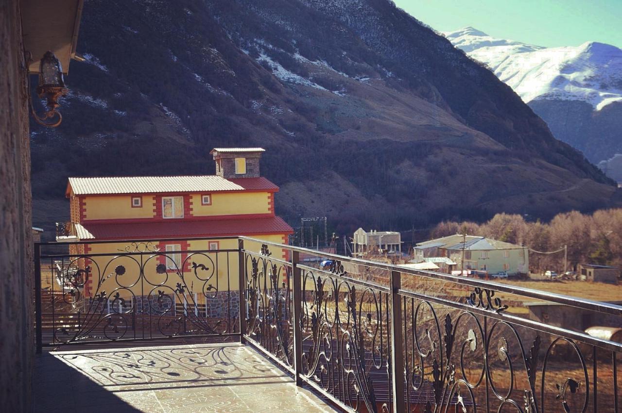 Ia'S Guest House Kazbegi Eksteriør bilde