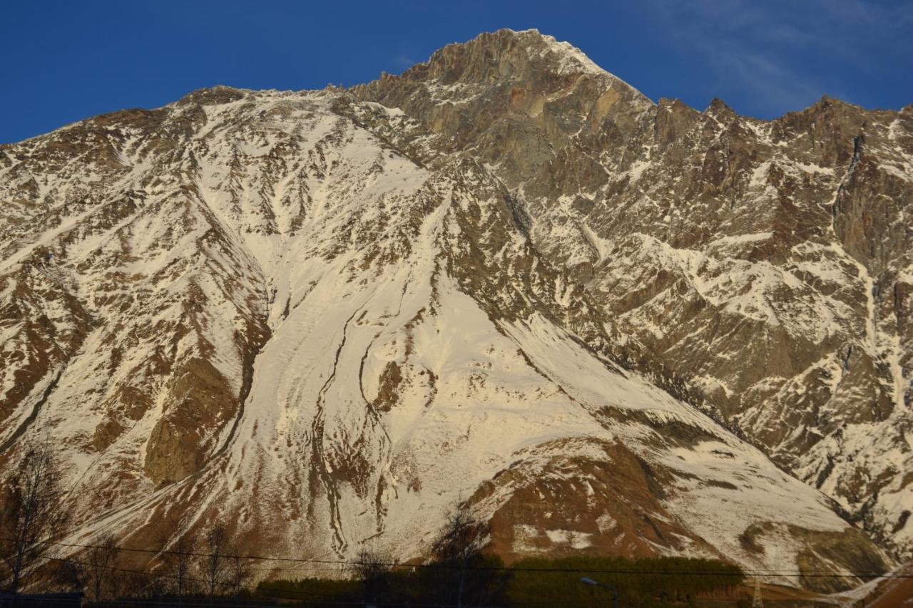 Ia'S Guest House Kazbegi Eksteriør bilde